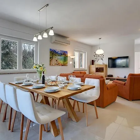 House Veronika Holiday home Vinkuran